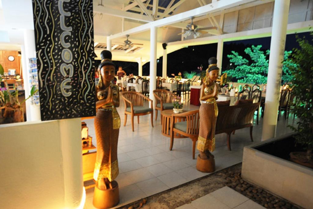 Karon Cliff Contemporary Boutique Bungalows 호텔 레스토랑 사진