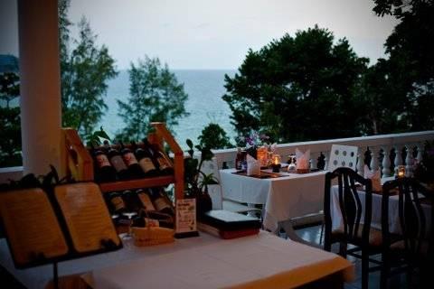 Karon Cliff Contemporary Boutique Bungalows 호텔 레스토랑 사진